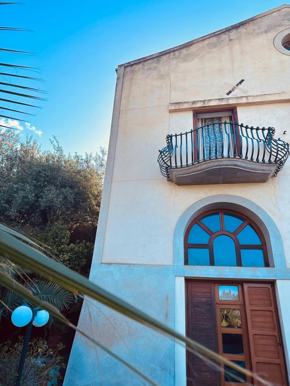 Villa Tiche Чефалу Экстерьер фото