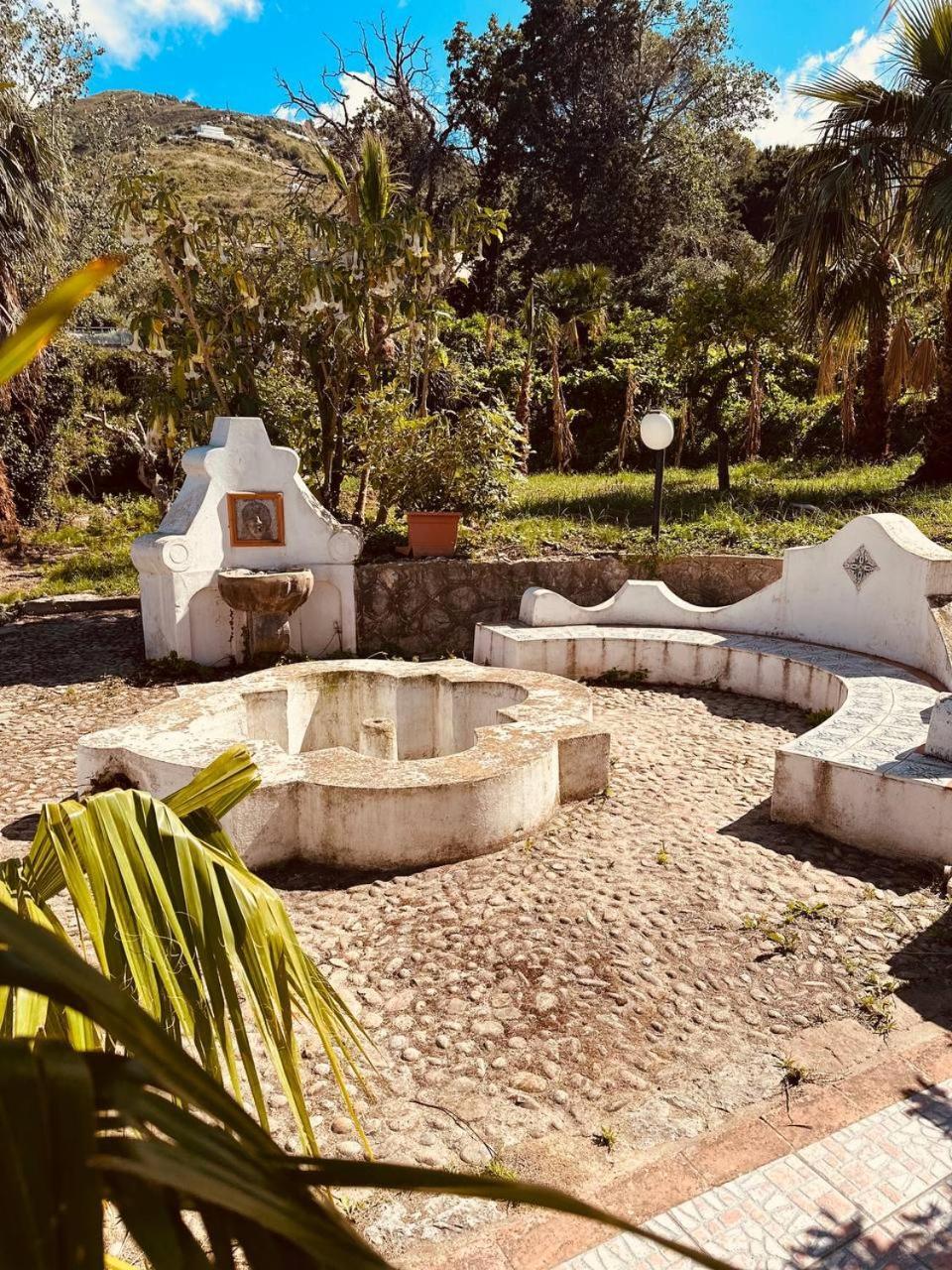 Villa Tiche Чефалу Экстерьер фото