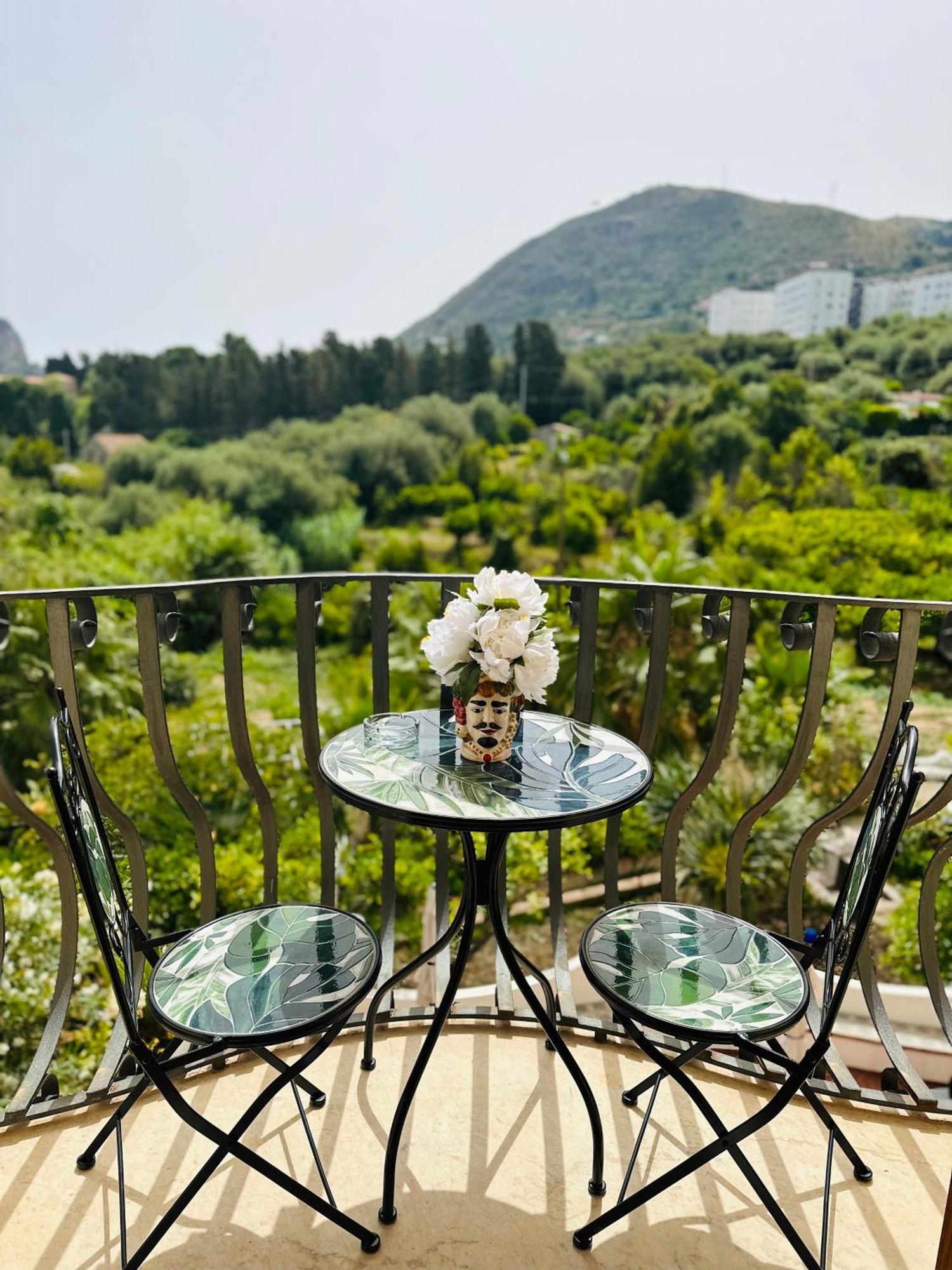 Villa Tiche Чефалу Экстерьер фото